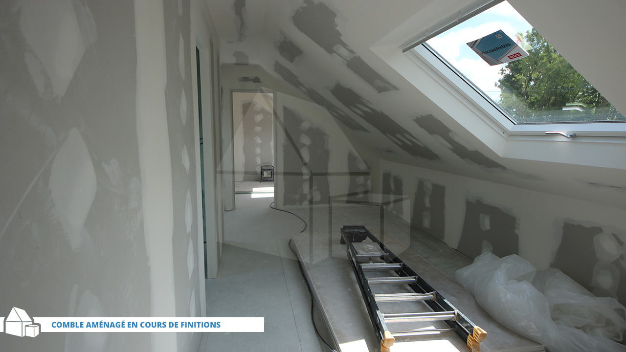 transformez vos combles en un espace de vie fonctionnel et esthétique grâce à nos conseils d'aménagement. optimisez votre surface sous les toits pour créer une chambre, un bureau ou un espace de loisirs.