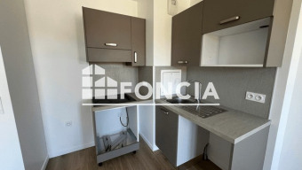 découvrez nos solutions d'aménagement de cuisine à villiers-sur-marne : conception sur-mesure, optimisation de l'espace et installation professionnelle pour une cuisine fonctionnelle et esthétique.