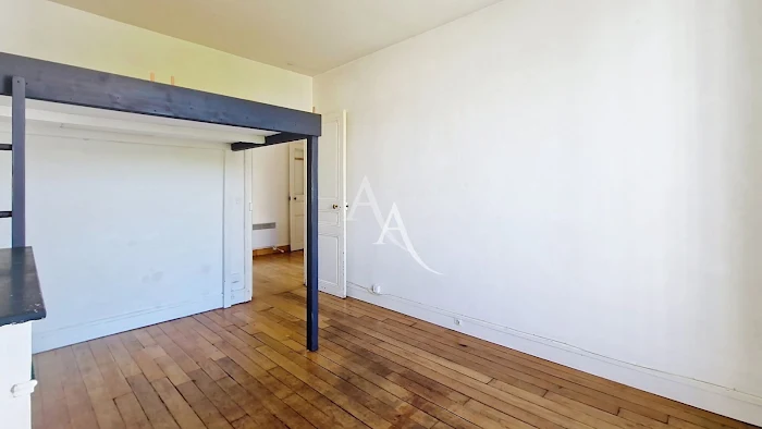 découvrez des appartements à rénover à paris 20 : des opportunités idéales pour investir et personnaliser votre futur logement dans un quartier dynamique et recherché.