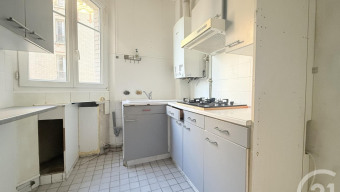 découvrez un appartement à rénover à saint-ouen, offrant un potentiel de personnalisation unique. transformez cet espace selon vos envies et profitez d'un cadre de vie agréable, à proximité des commodités et des transports. une opportunité à ne pas manquer pour les amateurs de projets!
