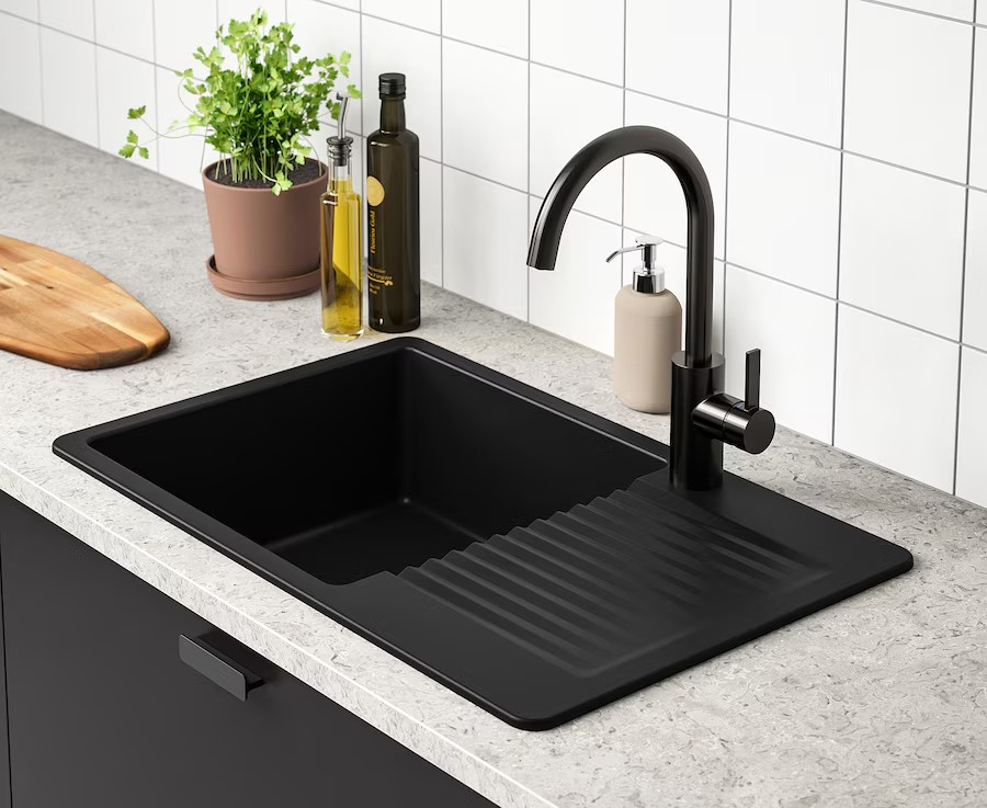 découvrez nos conseils pour bien choisir votre évier et robinetterie lors de la rénovation de votre cuisine. optez pour des matériaux, styles et fonctionnalités adaptés à vos besoins pour une installation pratique et esthétique.