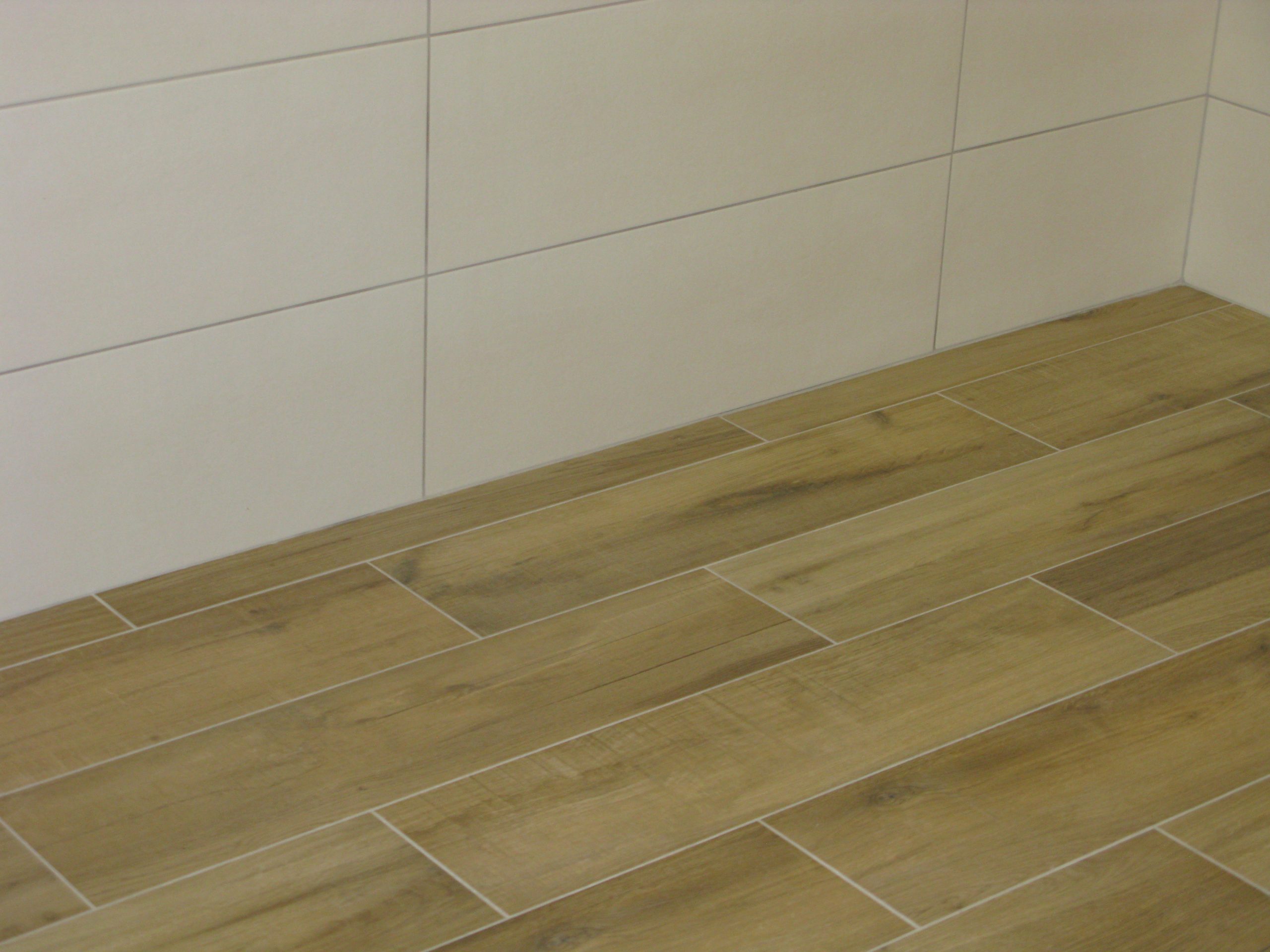 découvrez notre large sélection de carrelages à paris 75004. que vous recherchiez un style moderne ou classique, nos experts vous guident dans le choix du carrelage parfait pour votre projet. transformez votre espace avec élégance et qualité.