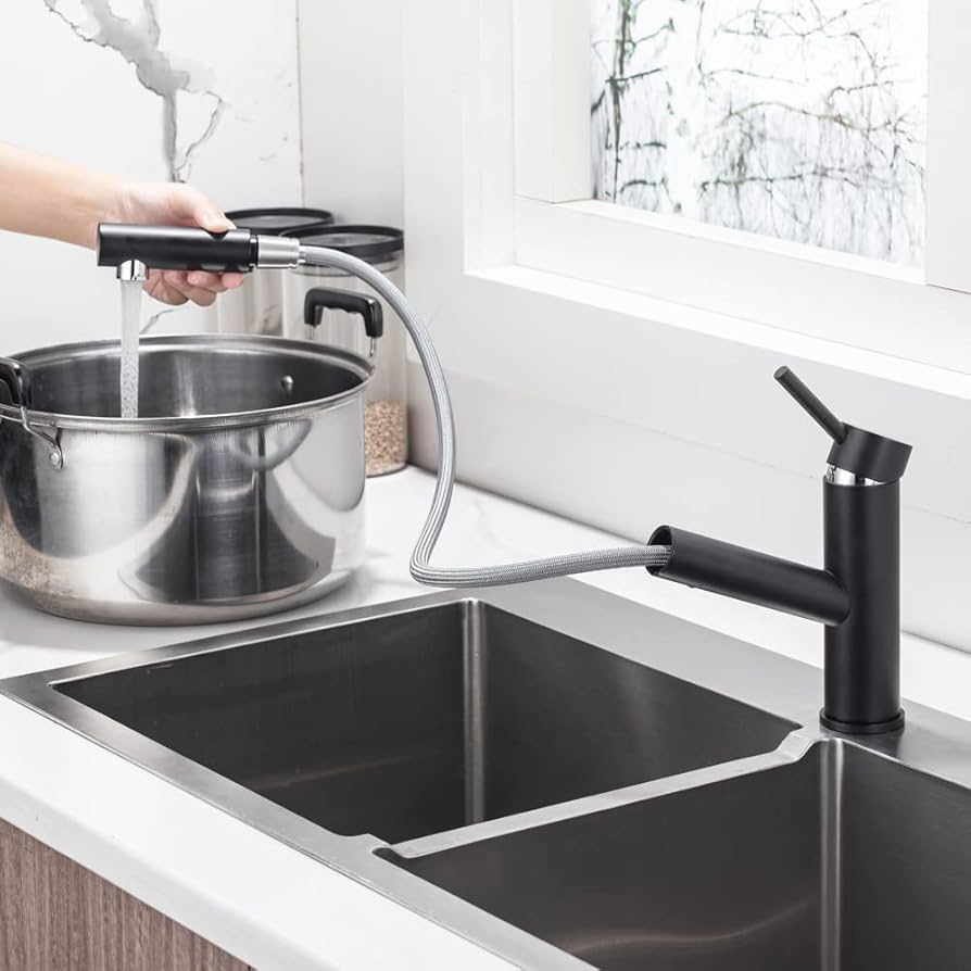 découvrez nos conseils pour bien choisir votre évier et robinetterie de cuisine : matériaux, styles, astuces pratiques et dernières tendances pour aménager un espace fonctionnel et esthétique.