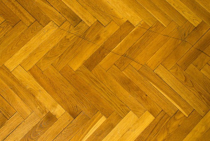 découvrez tout sur le coût du parquet : prix au m², facteurs influençant le tarif, conseils pour bien choisir et astuces pour réduire les dépenses lors de la pose de votre parquet.