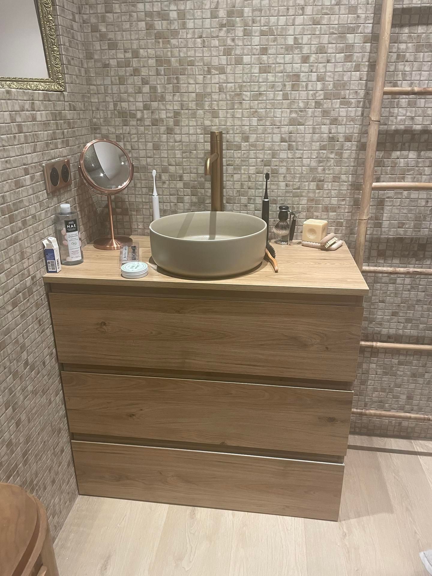 découvrez les coûts estimés pour la rénovation ou l'aménagement de votre salle de bain à plessis-robinson. obtenez des conseils, des astuces et des informations sur les prix des matériaux et des services pour réaliser votre projet tout en respectant votre budget.