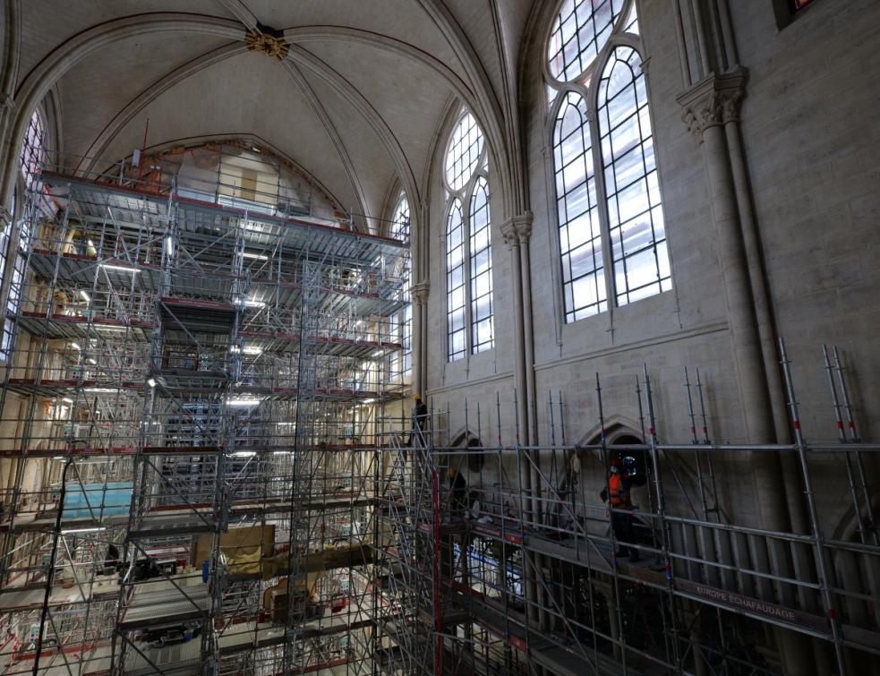 découvrez les principaux défis de la rénovation de notre-dame en 2025 : restauration du patrimoine, avancées des travaux et enjeux techniques. suivez l'évolution du chantier emblématique de paris.