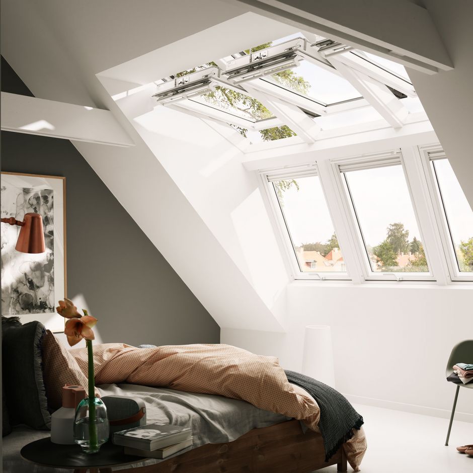 découvrez les différentes dimensions de fenêtres de toit velux ainsi que les prix associés pour choisir le modèle adapté à vos besoins et à votre budget.