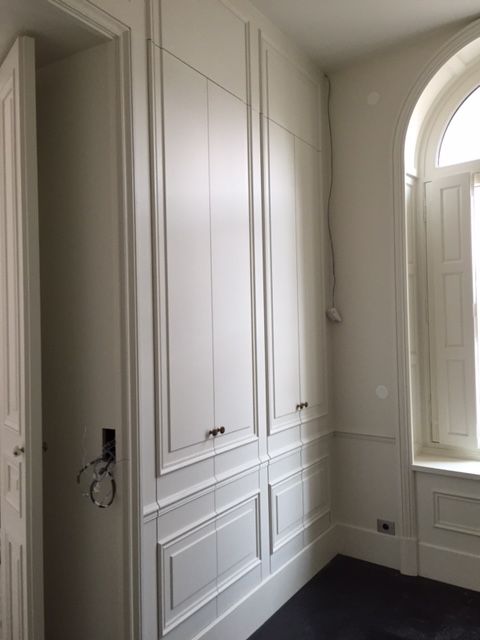 découvrez le dressing paris, votre destination ultime pour des vêtements tendance et élégants. explorez notre sélection unique de pièces incontournables qui reflètent le chic parisien et trouvez l'inspiration pour votre garde-robe.