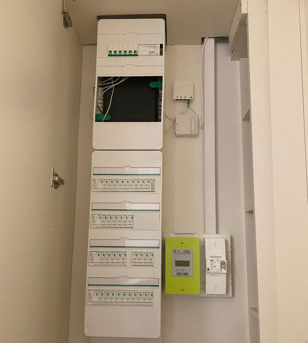 besoin d'un électricien pour votre cuisine à alfortville ? installation, rénovation et dépannage électrique réalisés par des professionnels qualifiés. intervention rapide et devis gratuit.