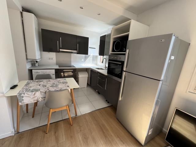 besoin d’un électricien pour votre cuisine à issy ? installation, rénovation et dépannage électrique rapide et sécurisé par un professionnel qualifié. demandez votre devis gratuit !