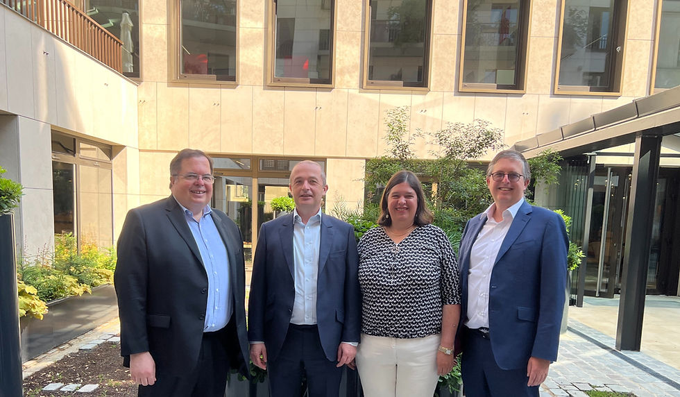 découvrez notre entreprise du bâtiment à paris, spécialisée dans la construction, la rénovation et l'aménagement de vos espaces. nous mettons notre expertise à votre service pour réaliser vos projets avec qualité et professionnalisme.