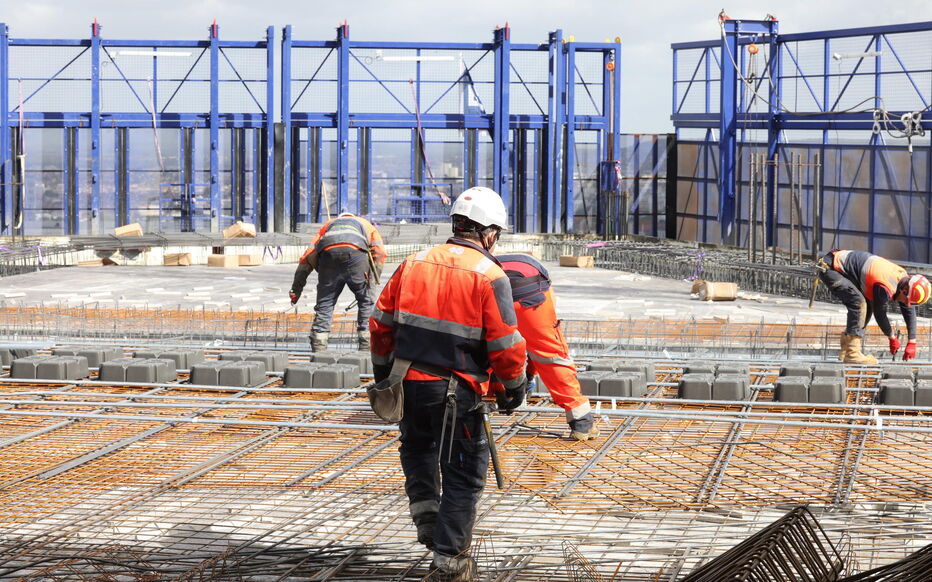 trouvez l’entreprise de travaux idéale pour tous vos projets de rénovation, construction ou aménagement. bénéficiez de conseils d’experts et de solutions adaptées à vos besoins.