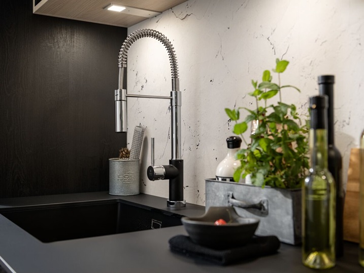 découvrez notre sélection d'éviers et de robinetterie pour cuisine : design, résistance et praticité pour aménager votre espace culinaire selon vos envies. trouvez des modèles adaptés à tous les styles et besoins.