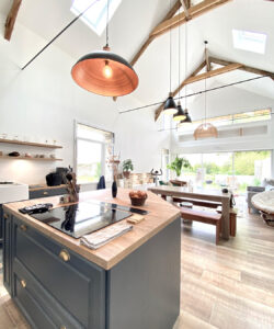 découvrez notre guide rénovation intérieure pour réussir tous vos projets : conseils pratiques, astuces déco, choix des matériaux et étapes clés pour transformer votre maison selon vos envies.