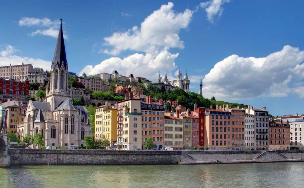guide renovation lyon 2 découvrez notre guide de rénovation à lyon : conseils d’experts, astuces pour réussir vos travaux et adresses incontournables pour transformer votre logement en toute sérénité.