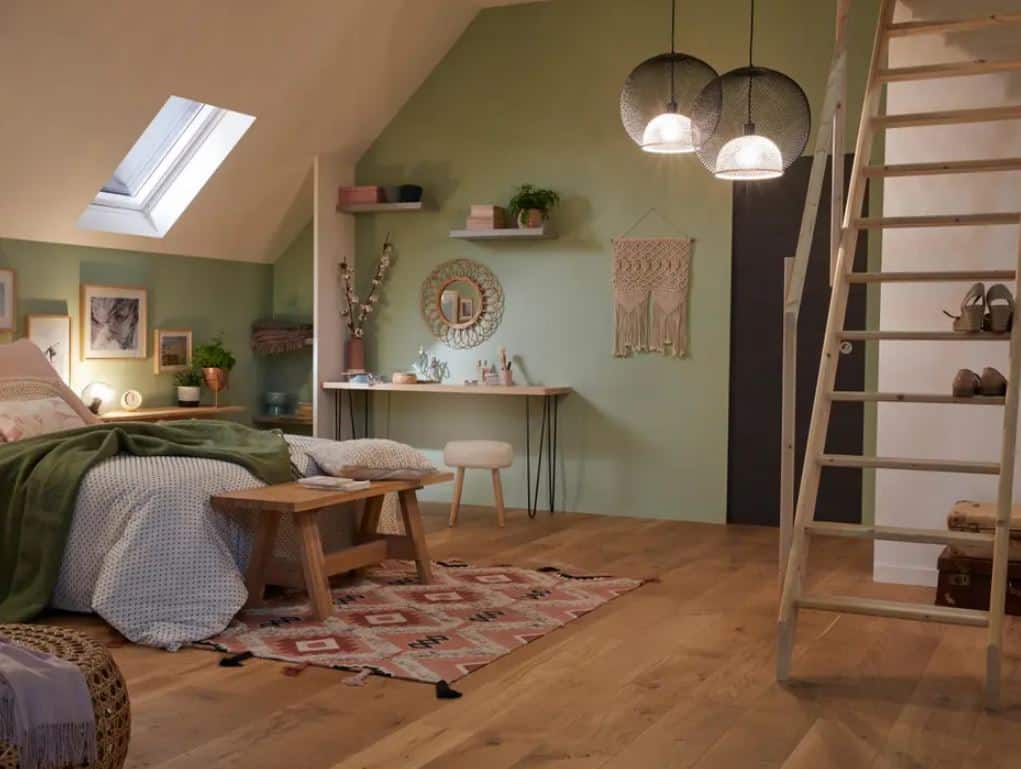 découvrez nos meilleures idées pour aménager et optimiser vos combles : astuces déco, conseils pratiques et solutions pour gagner de l'espace et transformer votre grenier en pièce à vivre agréable.