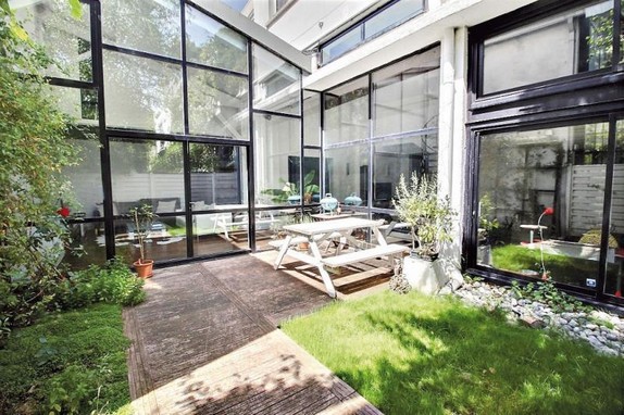 découvrez le loft malakoff 2025, un espace moderne et élégant alliant confort et design. situé au cœur de malakoff, cet appartement unique vous offre une atmosphère chaleureuse et contemporaine, idéale pour une vie urbaine dynamique. profitez d'une décoration soignée, d'espaces lumineux et de toutes les commodités nécessaires à un quotidien agréable.