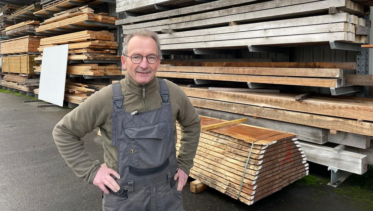 découvrez les services de menuiserie de qualité dans le 17, offrant des solutions sur mesure pour tous vos projets en bois. que ce soit pour des aménagements intérieurs, des meubles personnalisés ou des rénovations, nos artisans menuisiers mettent leur expertise à votre service pour transformer vos idées en réalité.