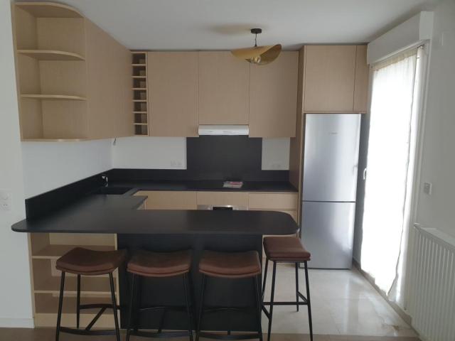 découvrez notre sélection de meubles de cuisine à garches : des solutions sur mesure, design et fonctionnelles pour optimiser votre espace et sublimer votre intérieur.