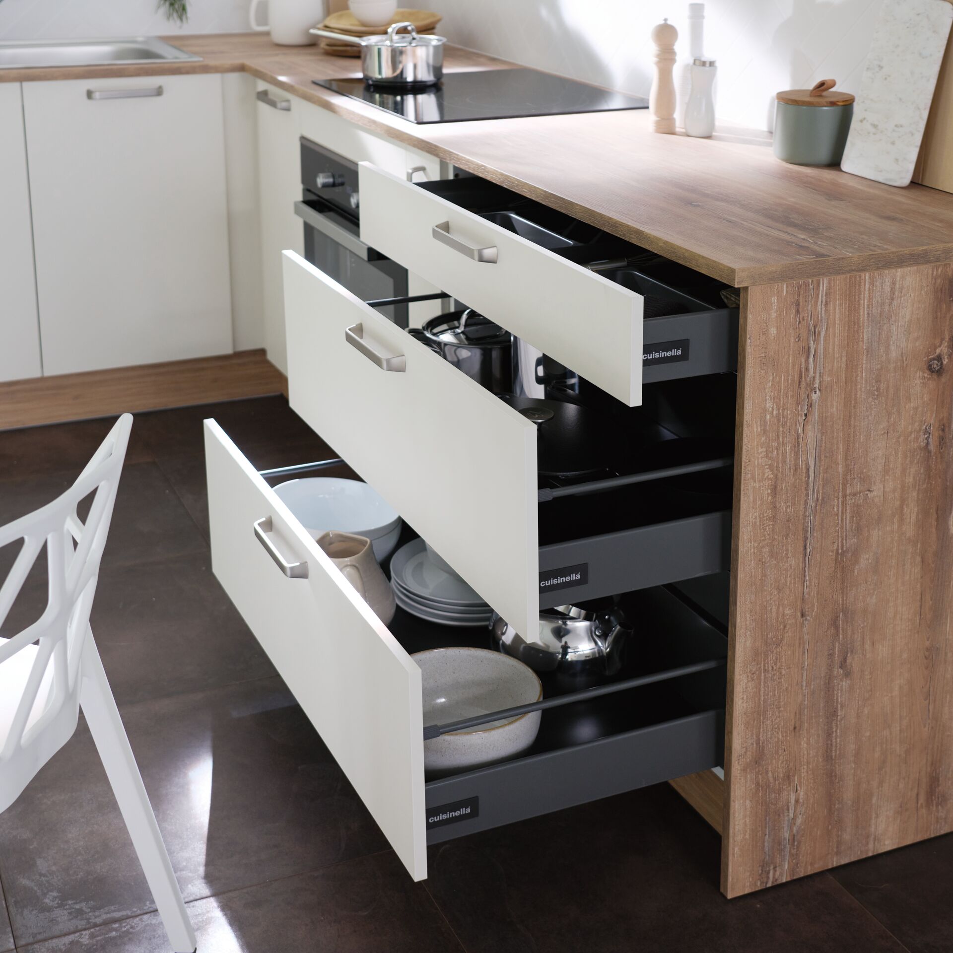 découvrez les tendances des meubles de cuisine à paris en 2025. aménagez votre espace avec style grâce à notre sélection de designs modernes et fonctionnels, alliant esthétique et praticité. ne manquez pas les idées innovantes pour transformer votre cuisine en un lieu unique.