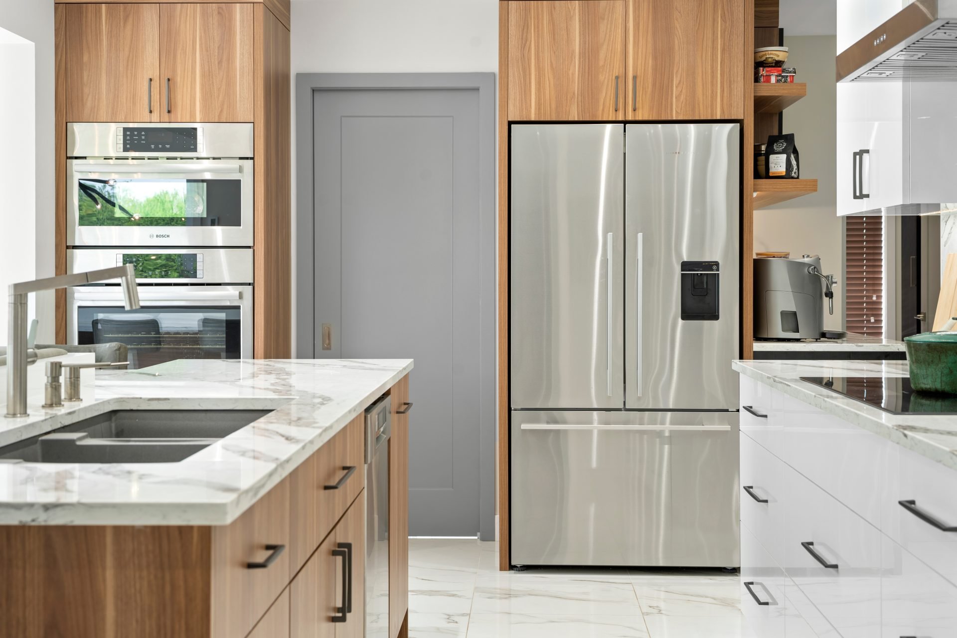 découvrez les dernières tendances en matière de meubles de cuisine à paris pour 2025. transformez votre espace culinaire avec des designs modernes, fonctionnels et élégants, adaptés à tous les styles. inspirez-vous et créez la cuisine de vos rêves avec notre sélection exclusive.