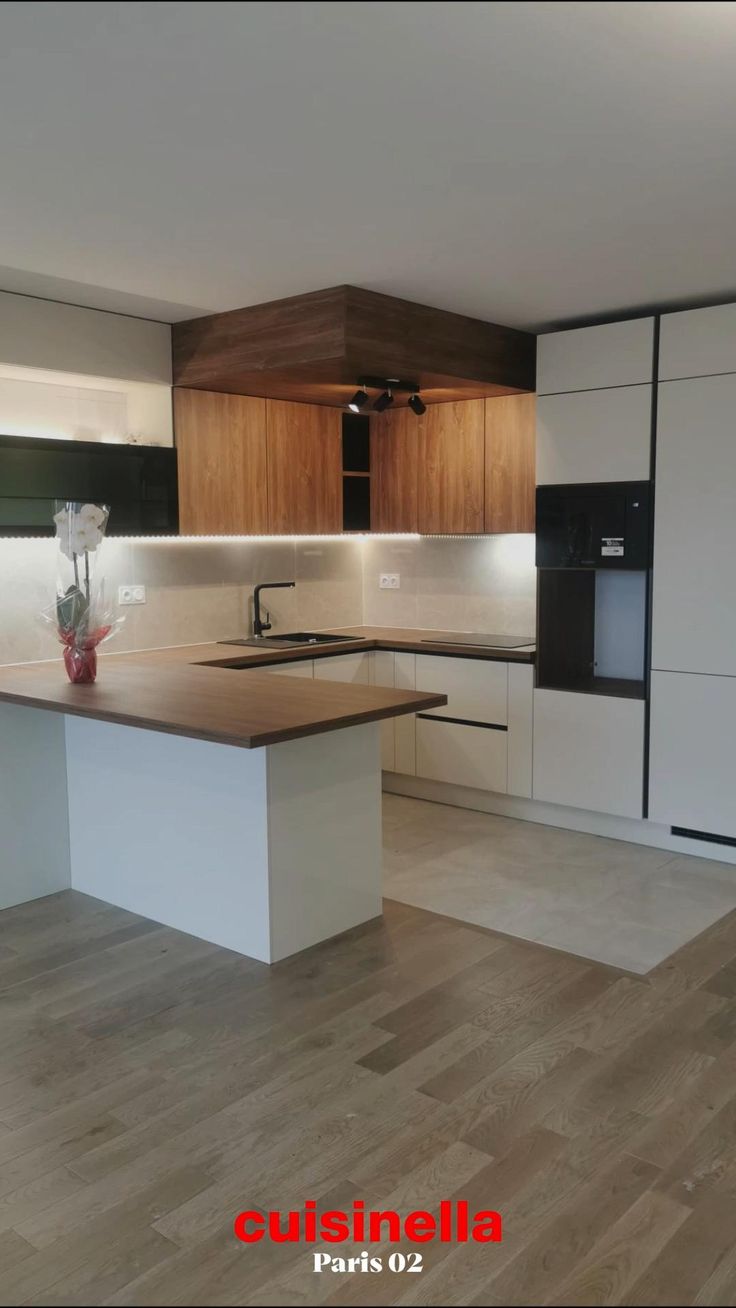 découvrez une sélection unique de meubles de cuisine à paris 75002. alliez style et fonctionnalité avec nos designs contemporains et personnalisables pour transformer votre espace cuisine en un lieu de vie chaleureux et accueillant.