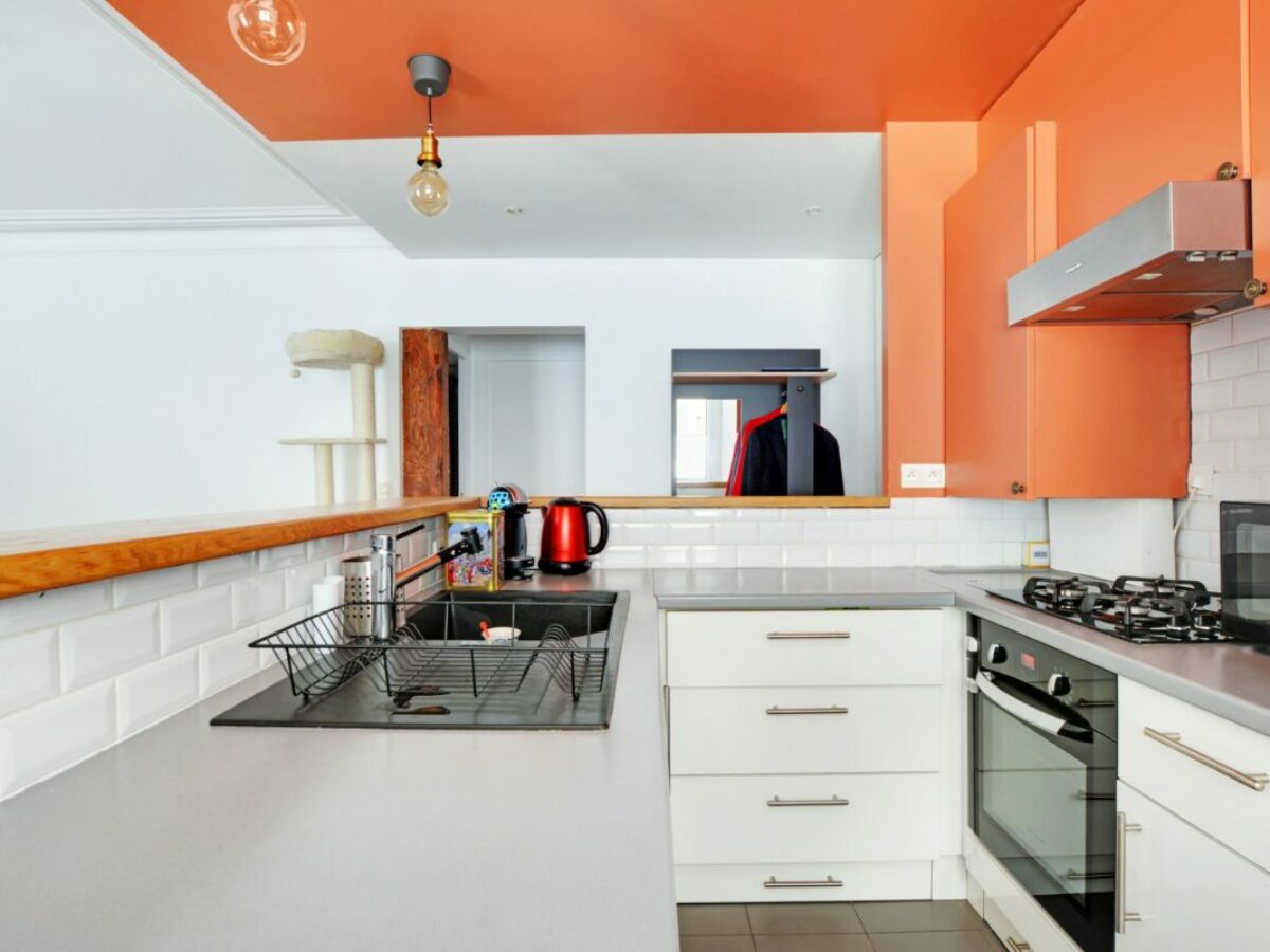 découvrez notre sélection de meubles de cuisine à paris 75009 pour 2025. trouvez des designs modernes et fonctionnels qui transformeront votre espace culinaire en un lieu élégant et pratique. profitez des dernières tendances et des matériaux de qualité pour aménager votre cuisine à votre goût.