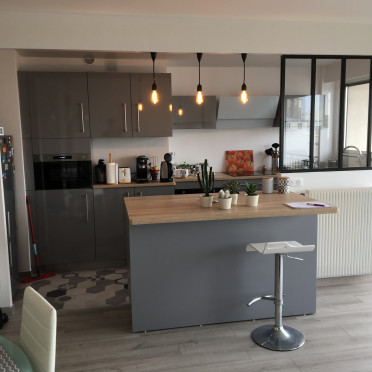 découvrez notre sélection de meubles de cuisine modernes et élégants à paris 75015. transformez votre espace avec style grâce à des designs uniques et fonctionnels, adaptés à tous les goûts et budgets.