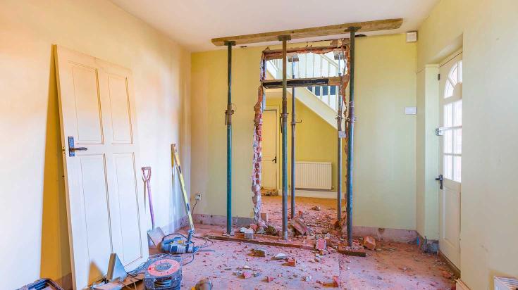 découvrez tout ce qu’il faut savoir sur le mur porteur : définition, rôle essentiel dans la structure d’un bâtiment, méthodes d’identification et précautions à prendre avant toute modification.