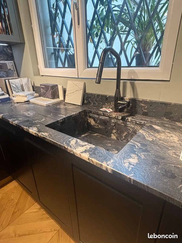 découvrez nos services de plomberie spécialisés pour votre cuisine à paris 75016. nos professionnels qualifiés vous garantissent des interventions rapides et efficaces pour tous vos besoins en plomberie. n'attendez plus pour améliorer le confort de votre espace culinaire!