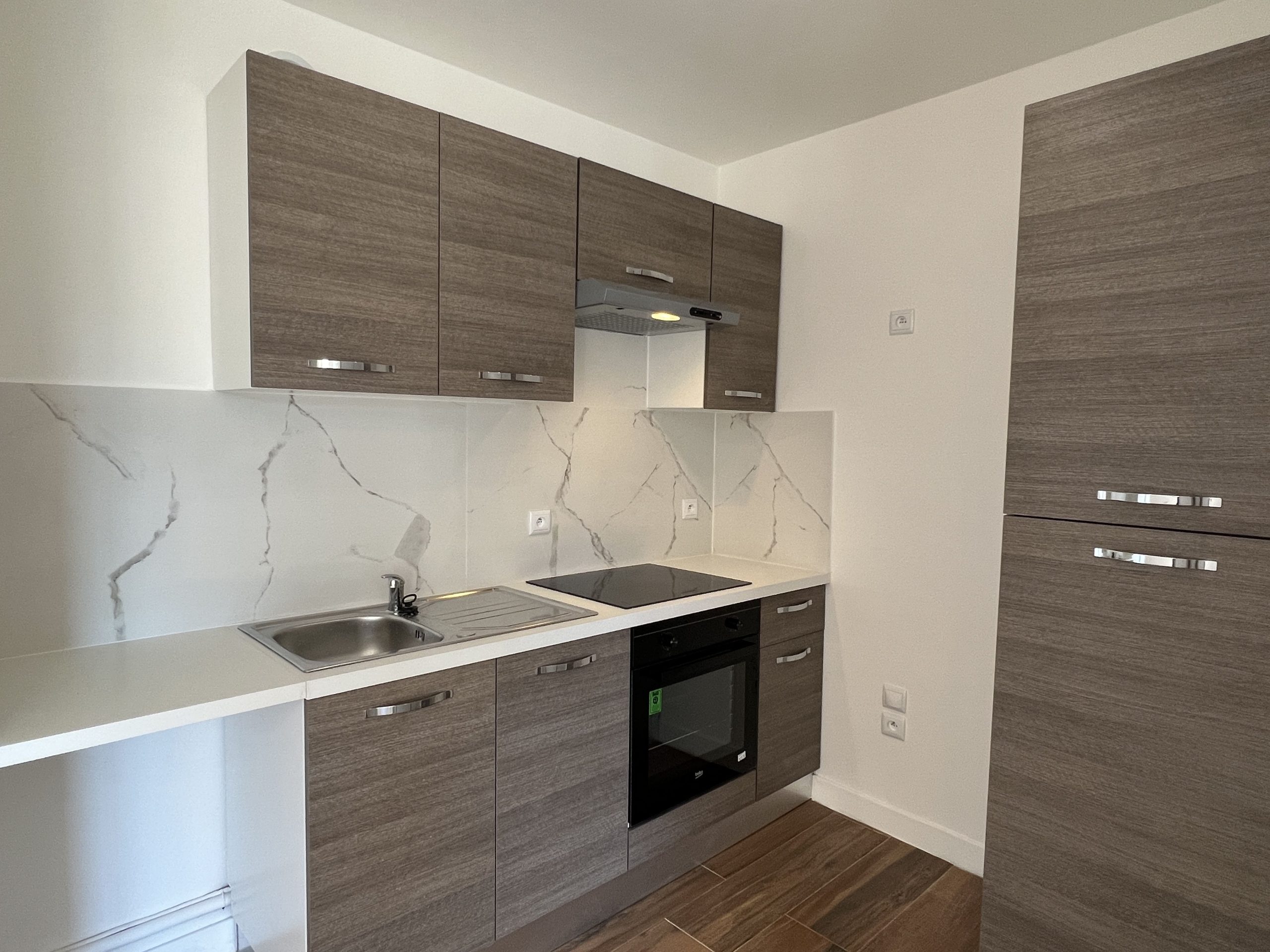 besoin d’un plombier pour votre cuisine à thiais ? installation, réparation et dépannage de plomberie rapide et de qualité. demandez un devis gratuit dès maintenant !