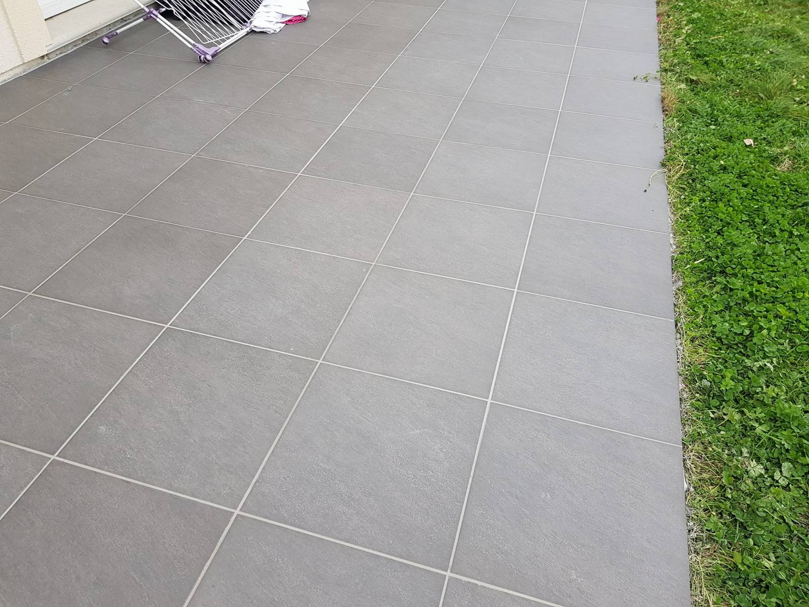 besoin d'une pose de carrelage à ivry ? nos artisans expérimentés assurent une installation professionnelle et soignée de tous types de carrelages pour vos sols et murs. devis gratuit et rapide.