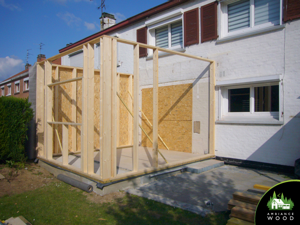 découvrez le prix d'une extension en bois de 20m2 : estimations, facteurs de coût, conseils pour réaliser votre projet d'agrandissement et optimiser votre budget.