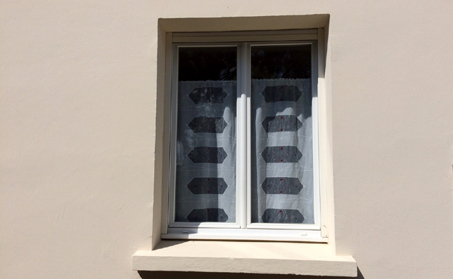 découvrez tout ce qu'il faut savoir sur le prix des fenêtres : facteurs à considérer, types de fenêtres, tarifs moyens et conseils pour bien choisir selon votre budget.