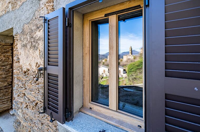 découvrez les prix des fenêtres selon les matériaux, dimensions et types d'ouverture. comparez les coûts pour bien choisir vos fenêtres et réussir votre projet de rénovation.