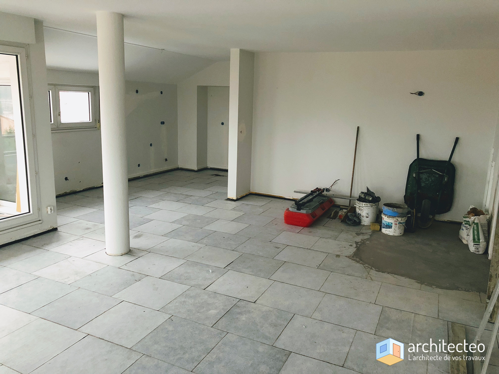 découvrez le prix de la pose de carrelage au m², les facteurs qui influencent le tarif, ainsi que des conseils pour estimer votre budget et réussir votre projet de rénovation.