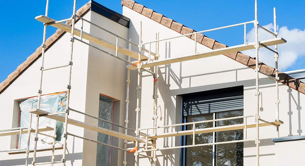 découvrez tout ce qu'il faut savoir sur le ravalement de façade : étapes, conseils, prix et démarches pour rénover et protéger efficacement votre habitation.