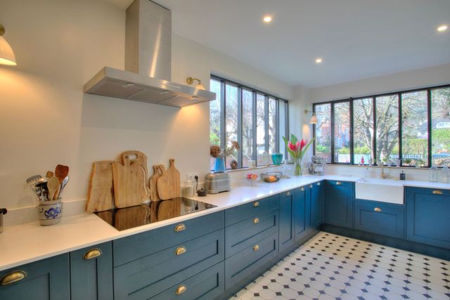 découvrez les tendances incontournables de la réno intérieur en 2025. inspirez-vous des idées modernes pour transformer et valoriser votre espace de vie avec style et efficacité.