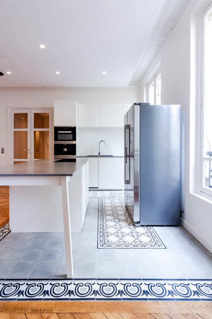 confiez la rénovation de votre appartement ou immeuble du 17ème arrondissement de paris à des experts. modernisation, optimisation de l'espace et respect du cachet parisien. devis gratuit !