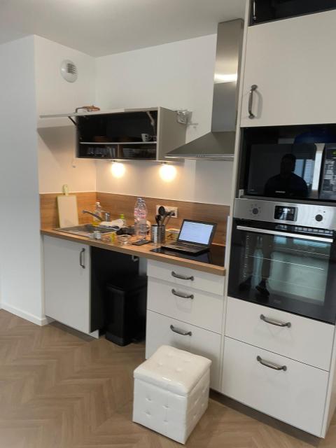 transformez votre espace de vie avec notre service de rénovation d'appartements à chennevières. profitez d'un accompagnement personnalisé pour moderniser et embellir votre intérieur selon vos envies.