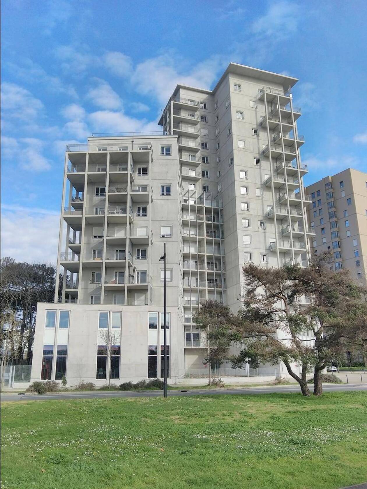 découvrez nos services de rénovation d'appartements à malakoff en 2025. transformez votre espace de vie avec nos experts en design et en travaux, pour un intérieur moderne et confortable.