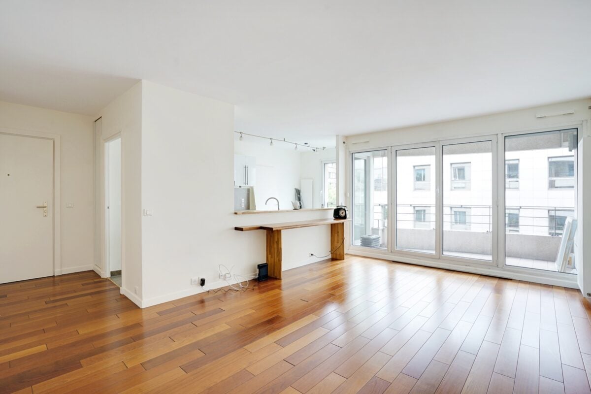 confiez la rénovation de votre appartement à paris 12 à nos experts. service sur-mesure, travaux de qualité et respect des délais pour un intérieur moderne et confortable.