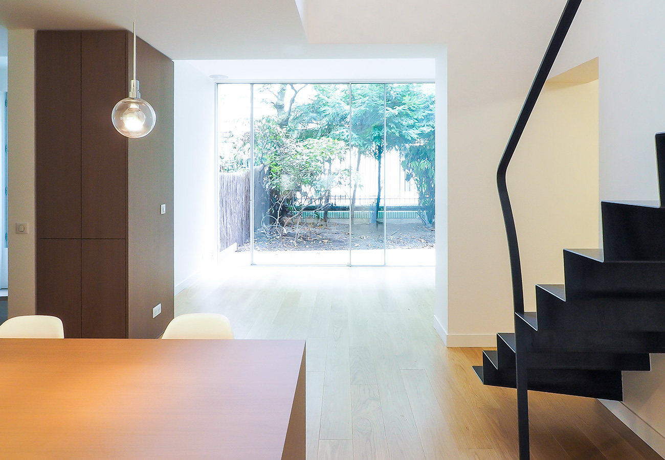 besoin de rénover votre appartement à paris 17 ? découvrez nos services de rénovation sur mesure pour redonner vie à votre intérieur avec qualité et professionnalisme. devis gratuit !