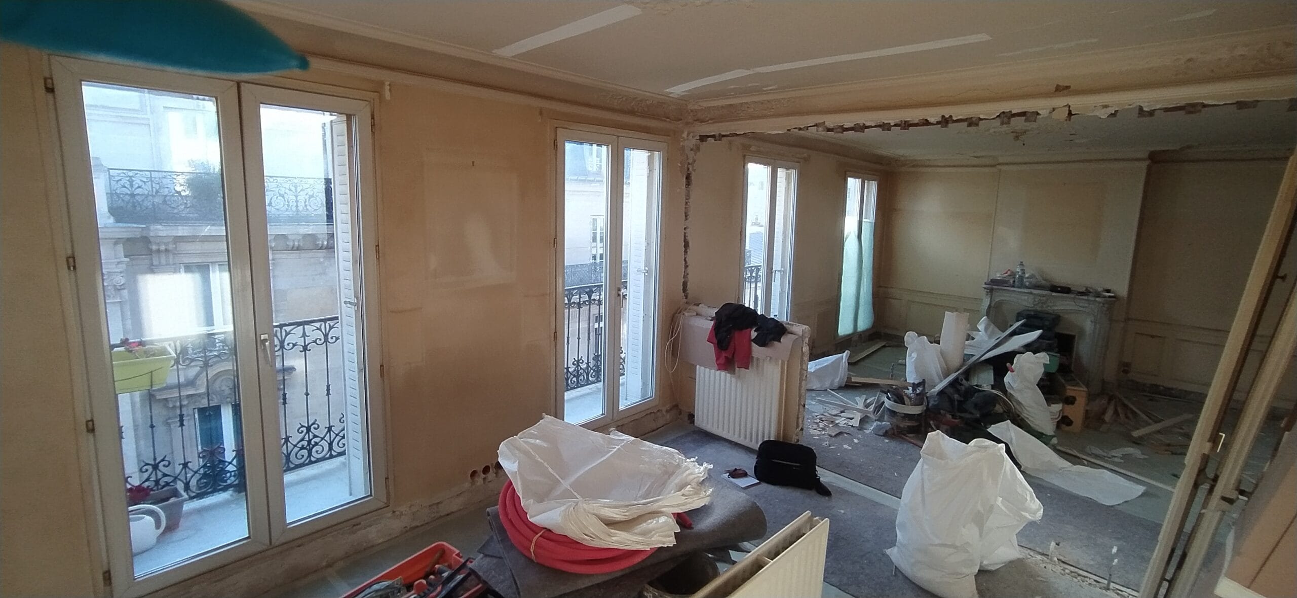 transformez votre appartement dans le 9ème arrondissement de paris grâce à notre service de rénovation sur mesure. profitez d'un design contemporain, d'une qualité exceptionnelle et d'une expertise locale pour redonner vie à votre espace.