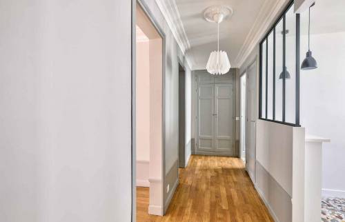 découvrez nos services de rénovation d'appartement à paris 75016. transformez votre espace de vie avec des solutions sur mesure, un design moderne et un savoir-faire exceptionnel. contactez-nous dès aujourd'hui pour un devis personnalisé.