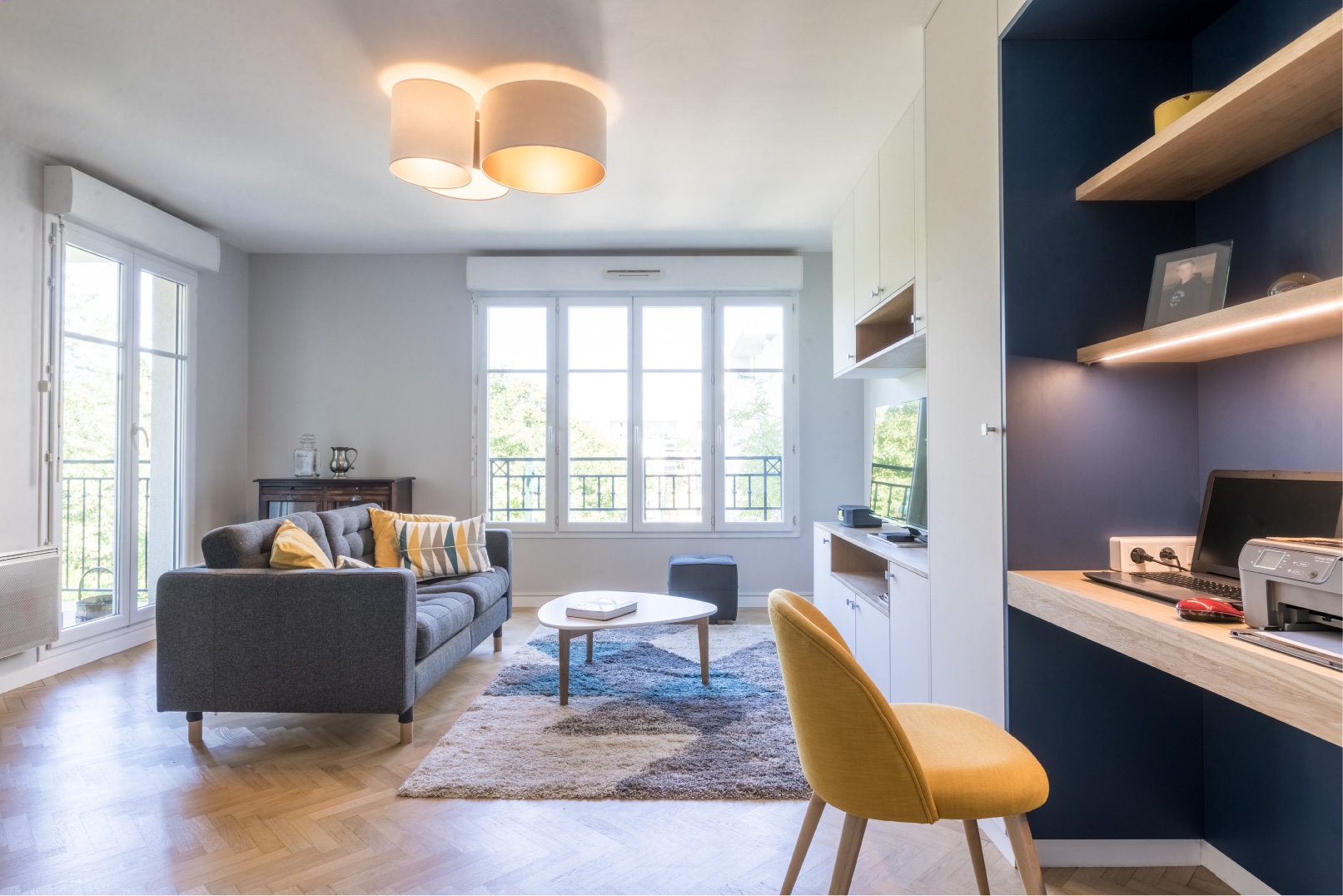 découvrez nos services de rénovation d'appartements au plessis, alliant expertise et créativité pour transformer votre espace de vie en un lieu unique et contemporain.