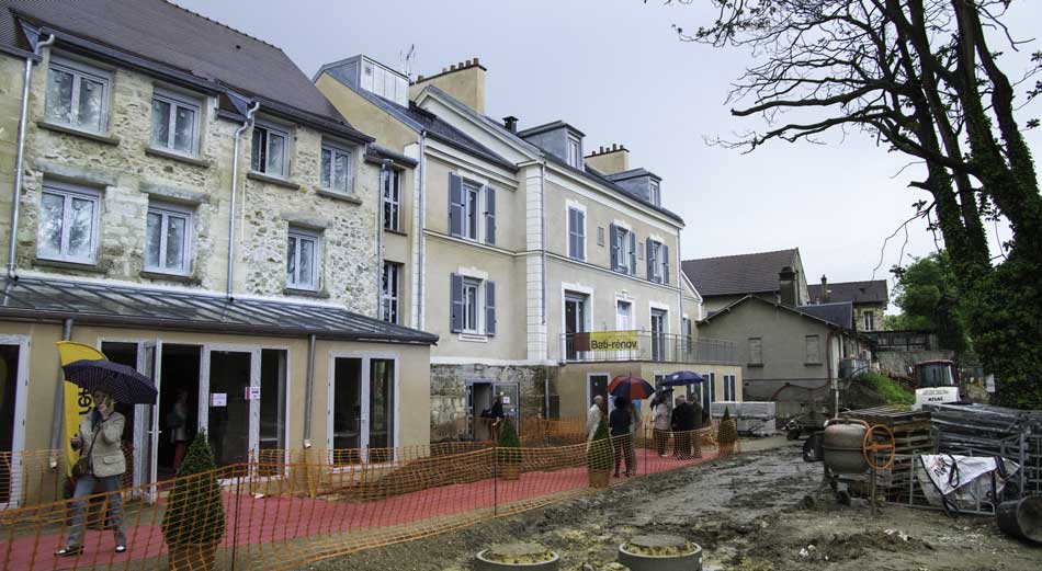 transformez votre espace de vie avec notre service de rénovation d'appartement à rungis. nos experts vous accompagnent dans chaque étape, de la conception à la réalisation, pour créer un intérieur moderne et fonctionnel qui correspond à vos besoins.