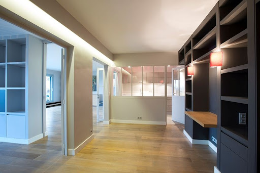 transformez votre appartement à saint-cloud avec notre service de rénovation sur mesure. notre équipe d'experts s'occupe de chaque détail pour créer un espace qui reflète votre style et vos besoins. contactez-nous pour un devis personnalisé!