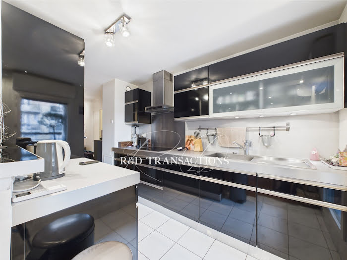 découvrez nos services de rénovation d'appartements à suresnes. transformez votre espace de vie avec des rénovations sur mesure, alliant modernité et confort. contactez-nous pour un devis personnalisé et laissez-nous donner vie à vos projets.