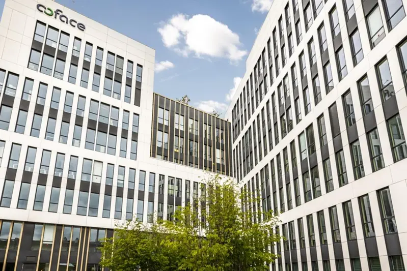 découvrez nos services de rénovation de bureaux à bois-colombes. transformez votre espace de travail avec des solutions modernes et personnalisées, alliant esthétisme et fonctionnalité pour un environnement professionnel inspirant.